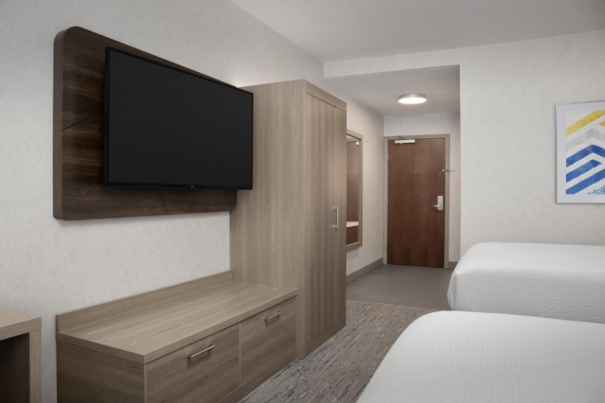 Holiday Inn Express & Suites Alexandria - Fort Belvoir By Ihg מראה חיצוני תמונה