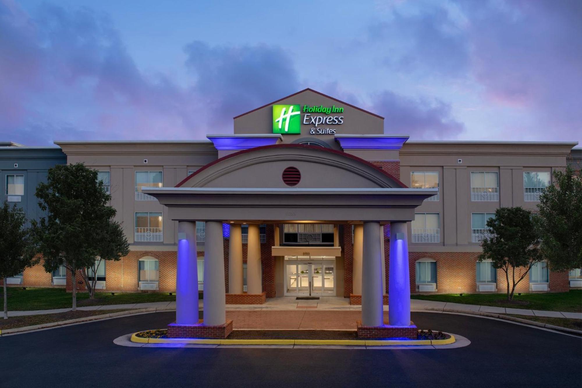 Holiday Inn Express & Suites Alexandria - Fort Belvoir By Ihg מראה חיצוני תמונה